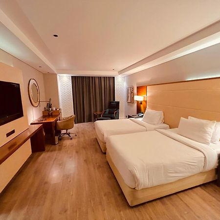 The Elite Narasapura, A Member Of Radisson Individuals Hotel Ngoại thất bức ảnh