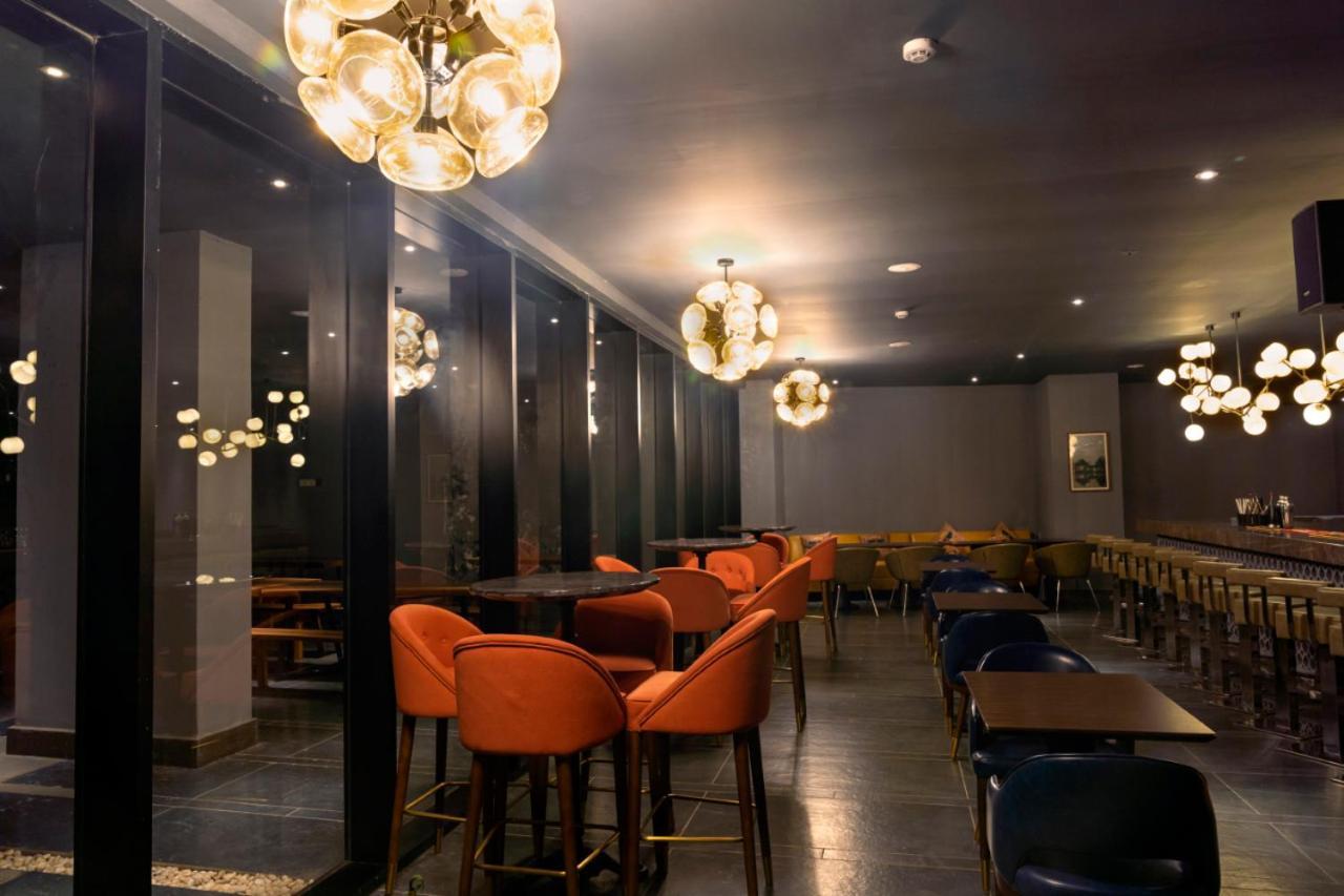 The Elite Narasapura, A Member Of Radisson Individuals Hotel Ngoại thất bức ảnh