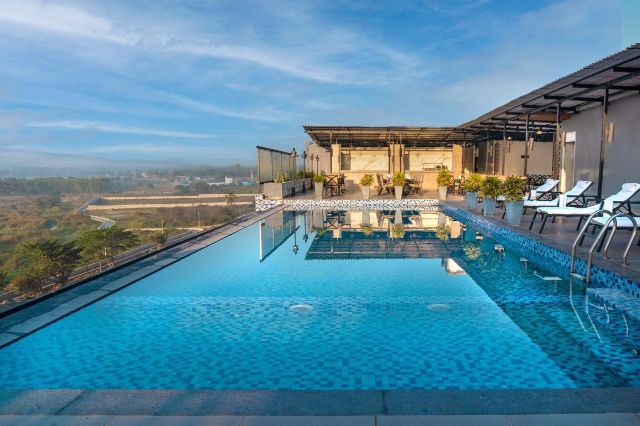 The Elite Narasapura, A Member Of Radisson Individuals Hotel Ngoại thất bức ảnh