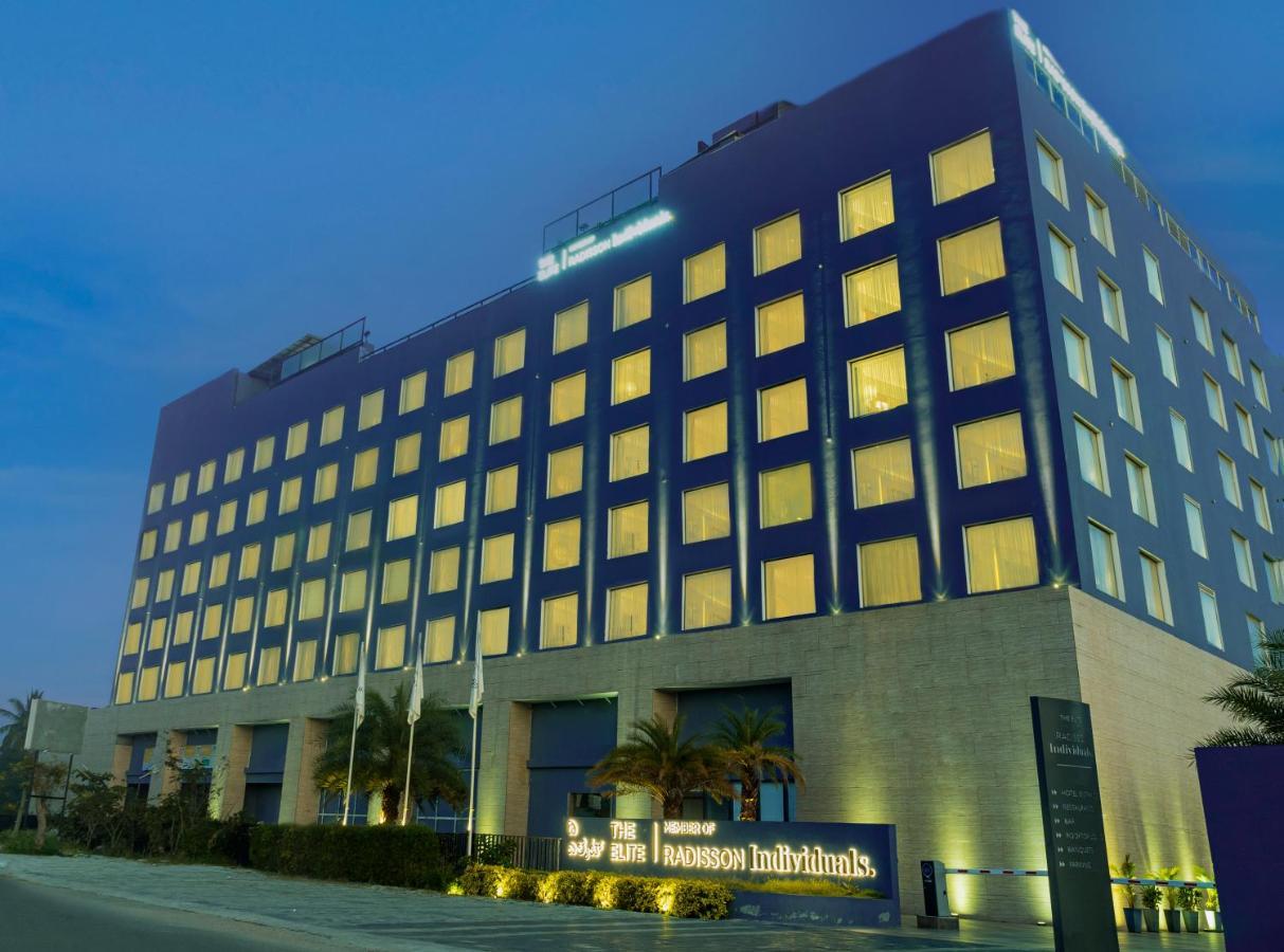The Elite Narasapura, A Member Of Radisson Individuals Hotel Ngoại thất bức ảnh
