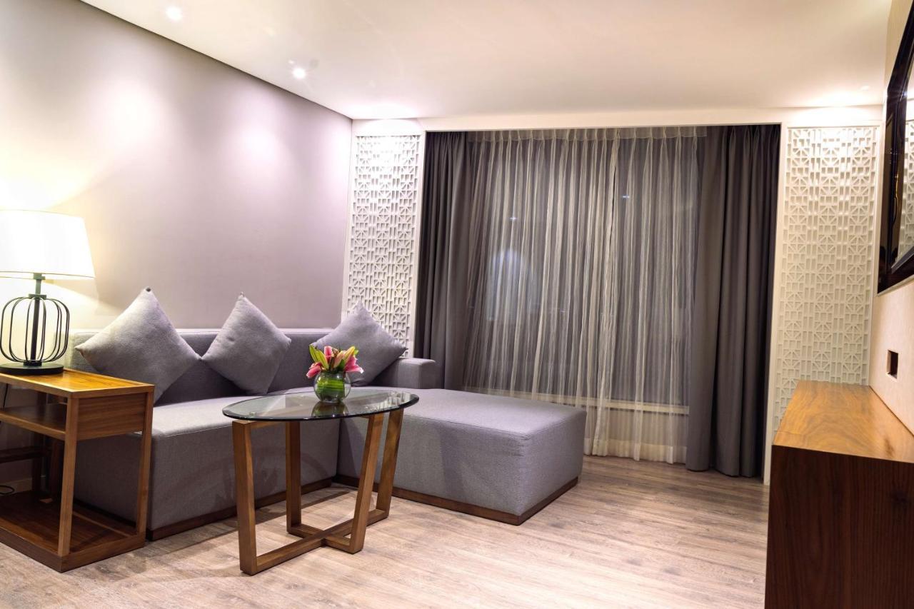The Elite Narasapura, A Member Of Radisson Individuals Hotel Ngoại thất bức ảnh